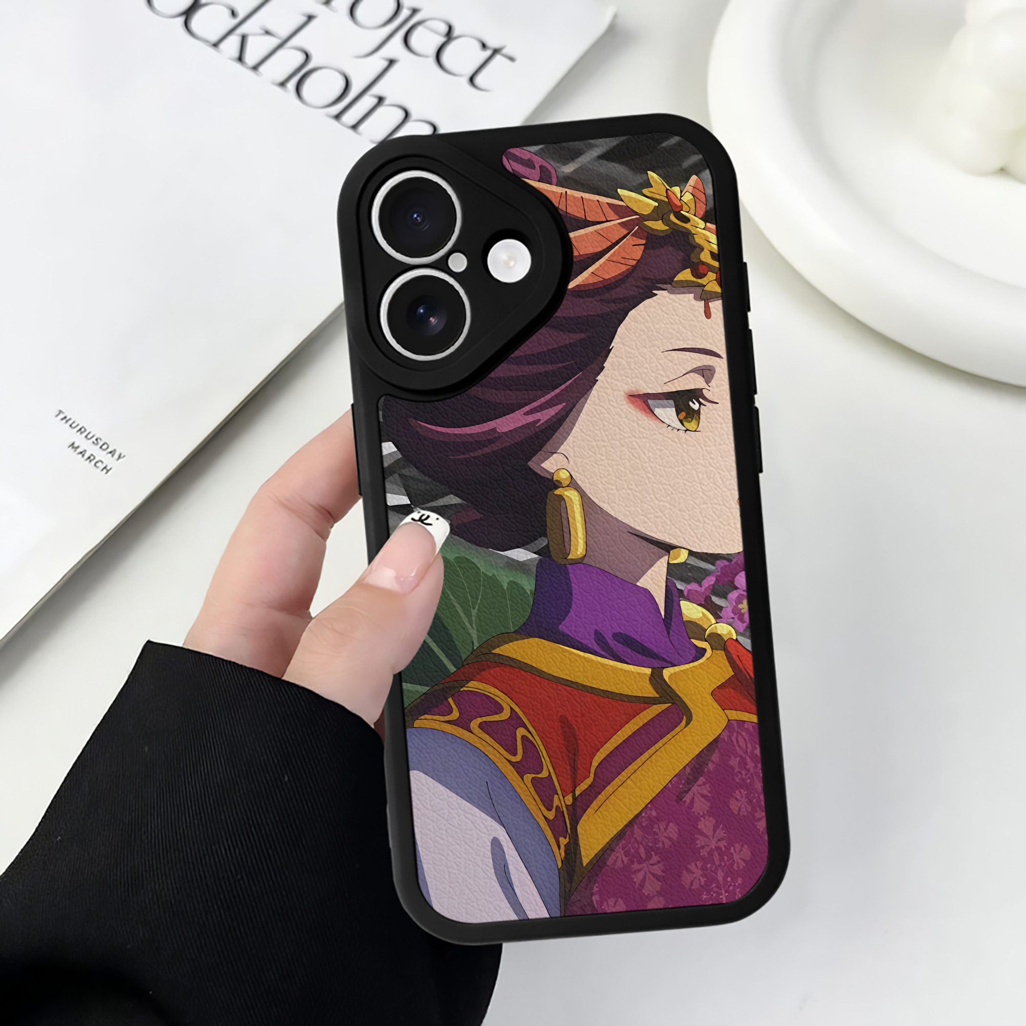 薬屋のひとりごと The Apothecary Diaries 【iPhone 16シリーズ対応】シリコンスマホケース（レザー調） 材質：シリコン